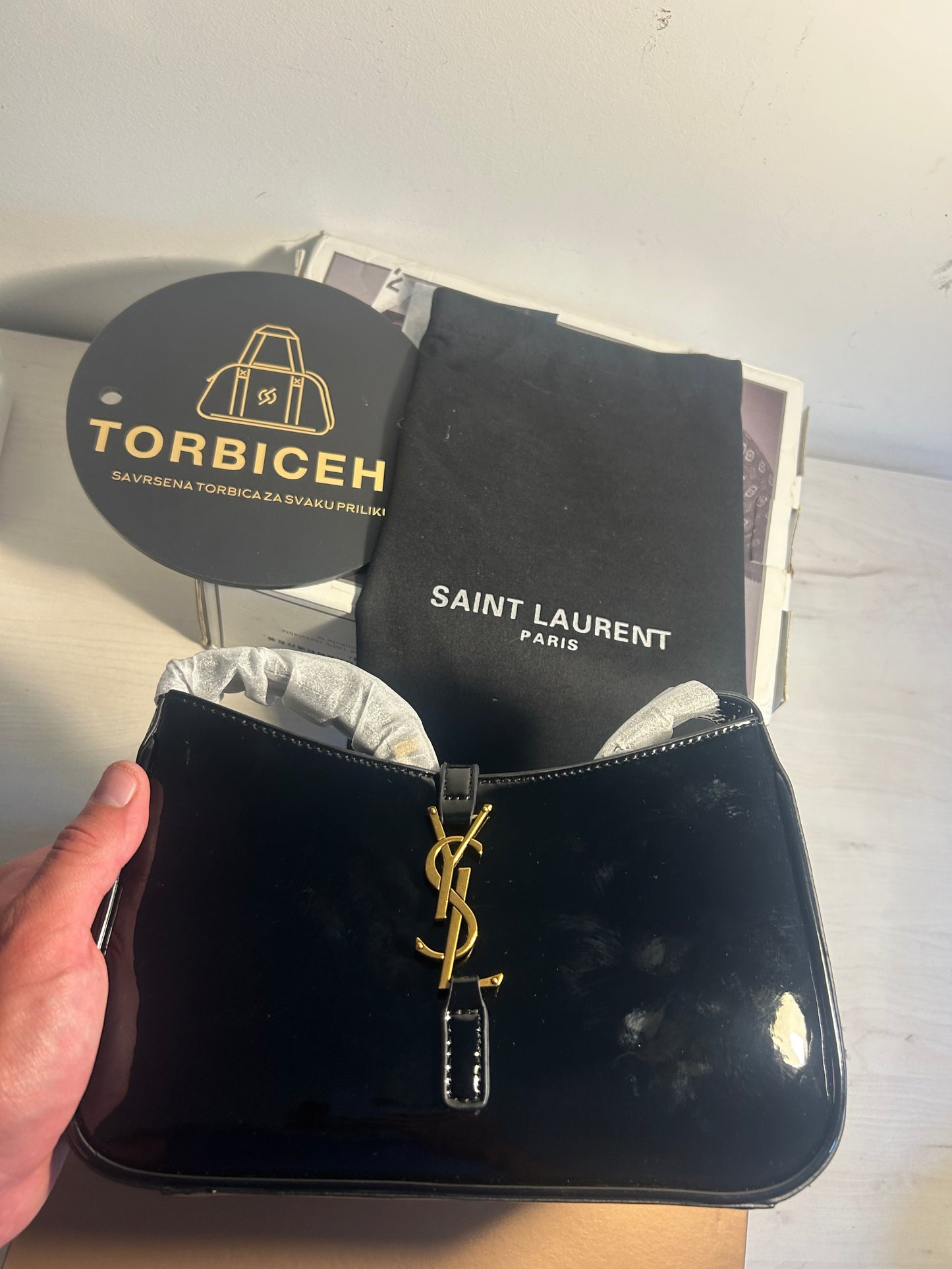 Yves Saint Laurent (odmah dostupno)