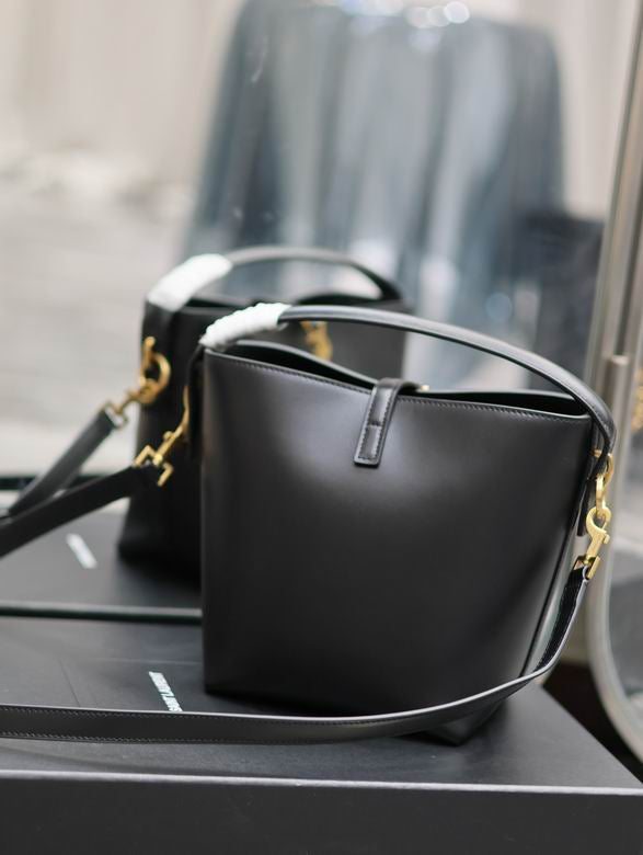 Saint Laurent
