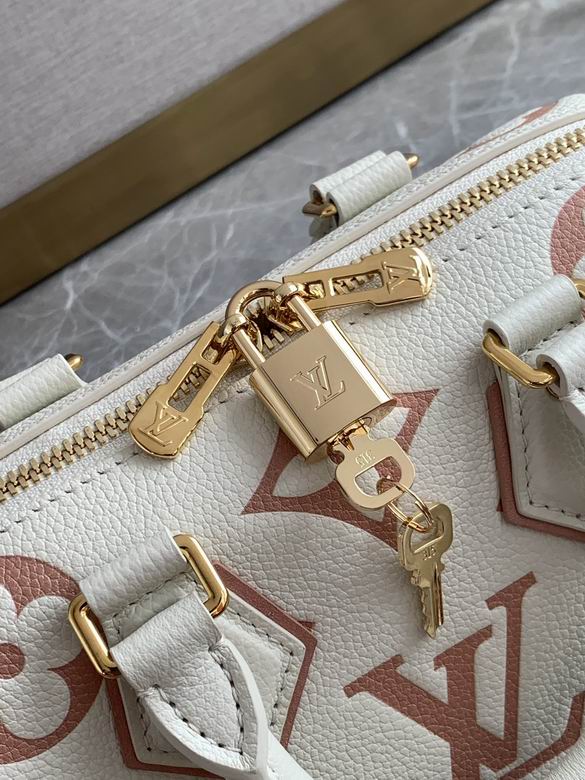 Louis Vuitton Speedy