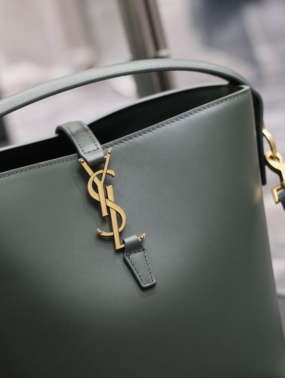 Saint Laurent