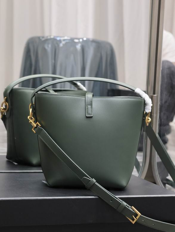Saint Laurent