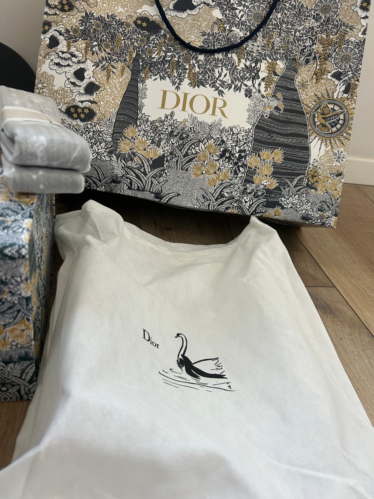 Dior Lady (odmah dostupno)