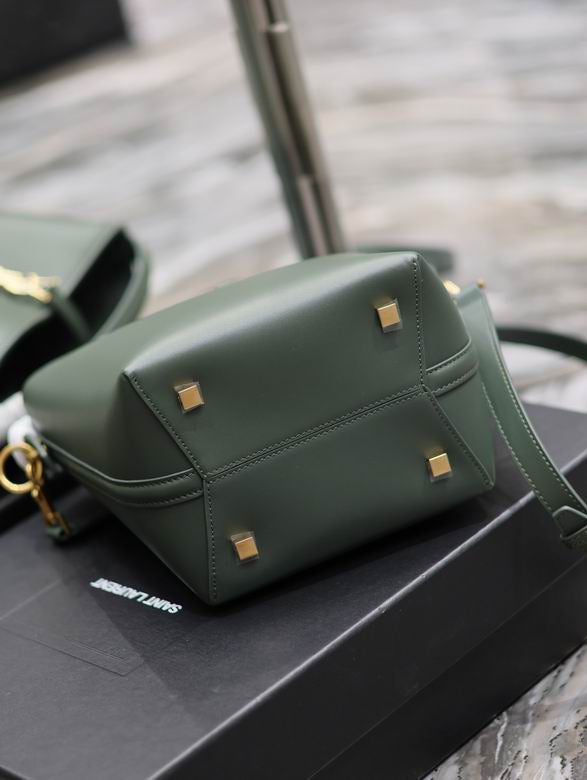 Saint Laurent