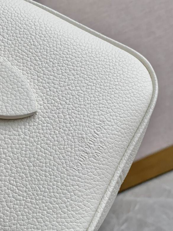 Louis Vuitton Speedy