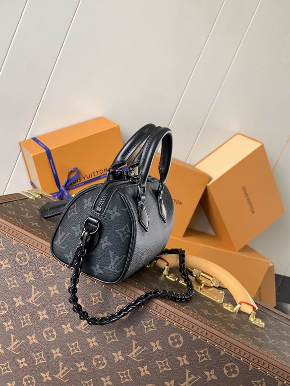 Louis Vuitton Speedy