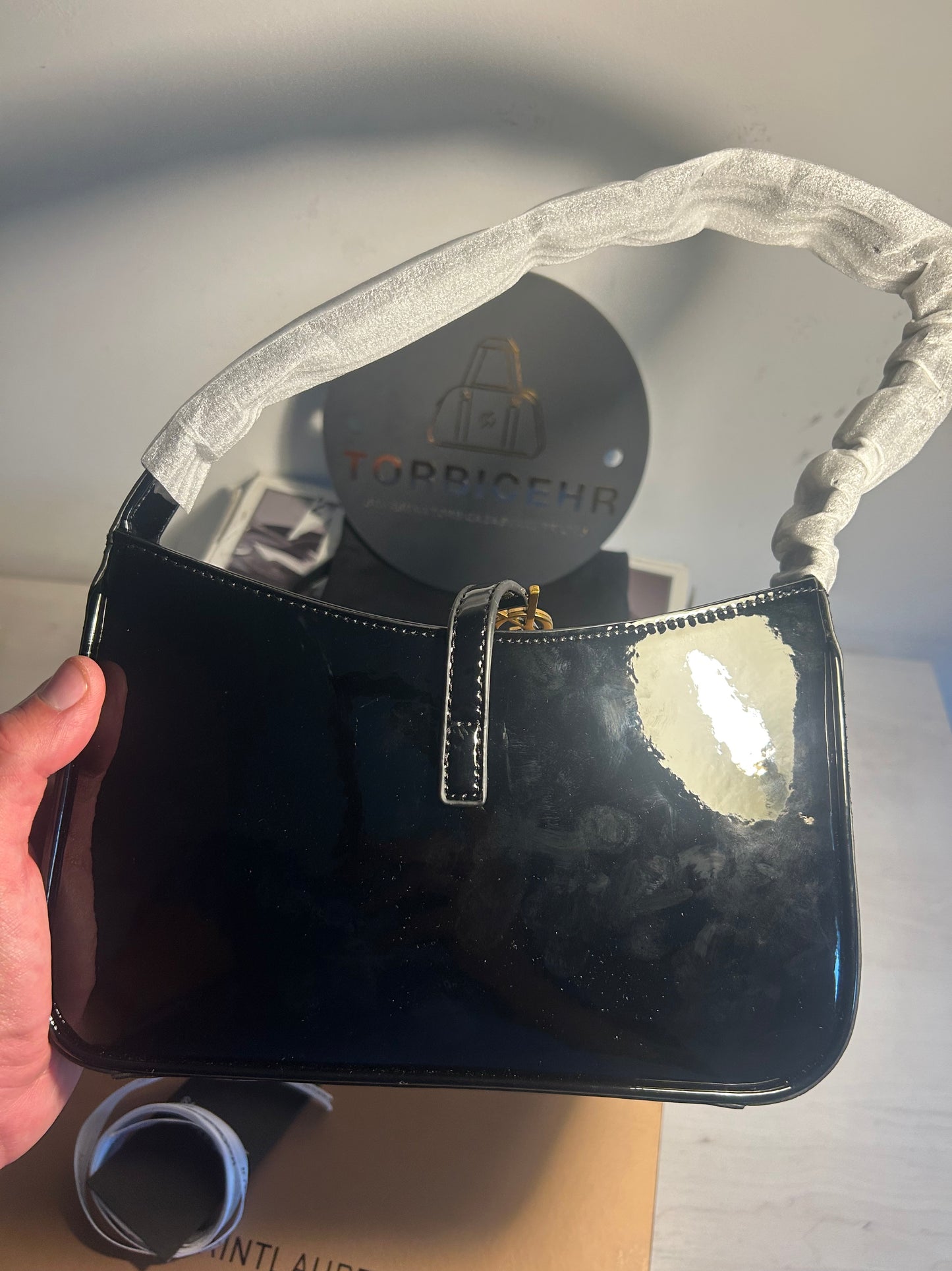 Yves Saint Laurent (odmah dostupno)