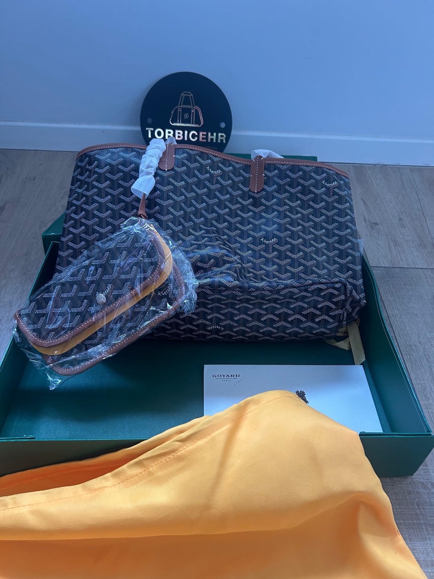 Goyard (odmah dostupno)