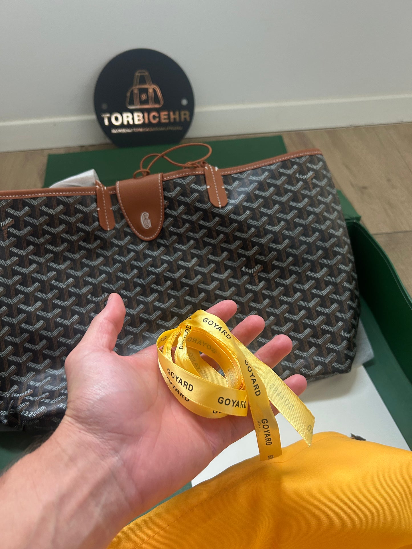 Goyard (odmah dostupno)