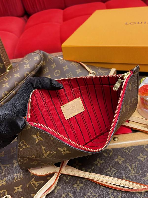 Louis Vuitton Neverfull