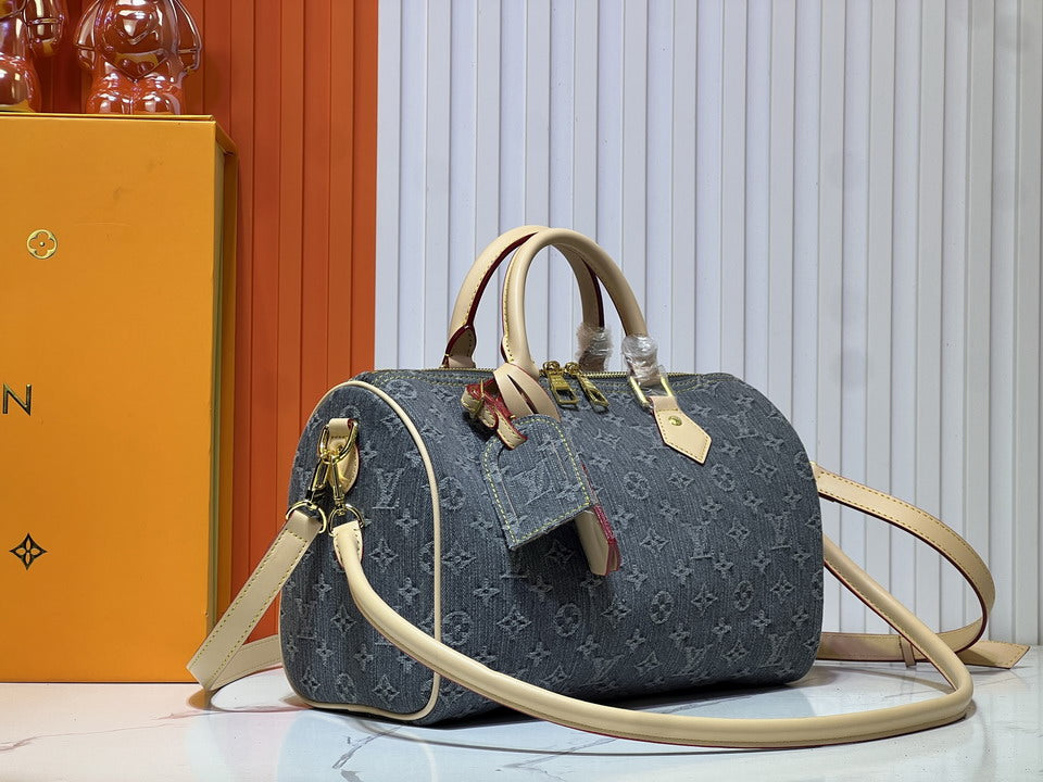 Louis Vuitton Speedy