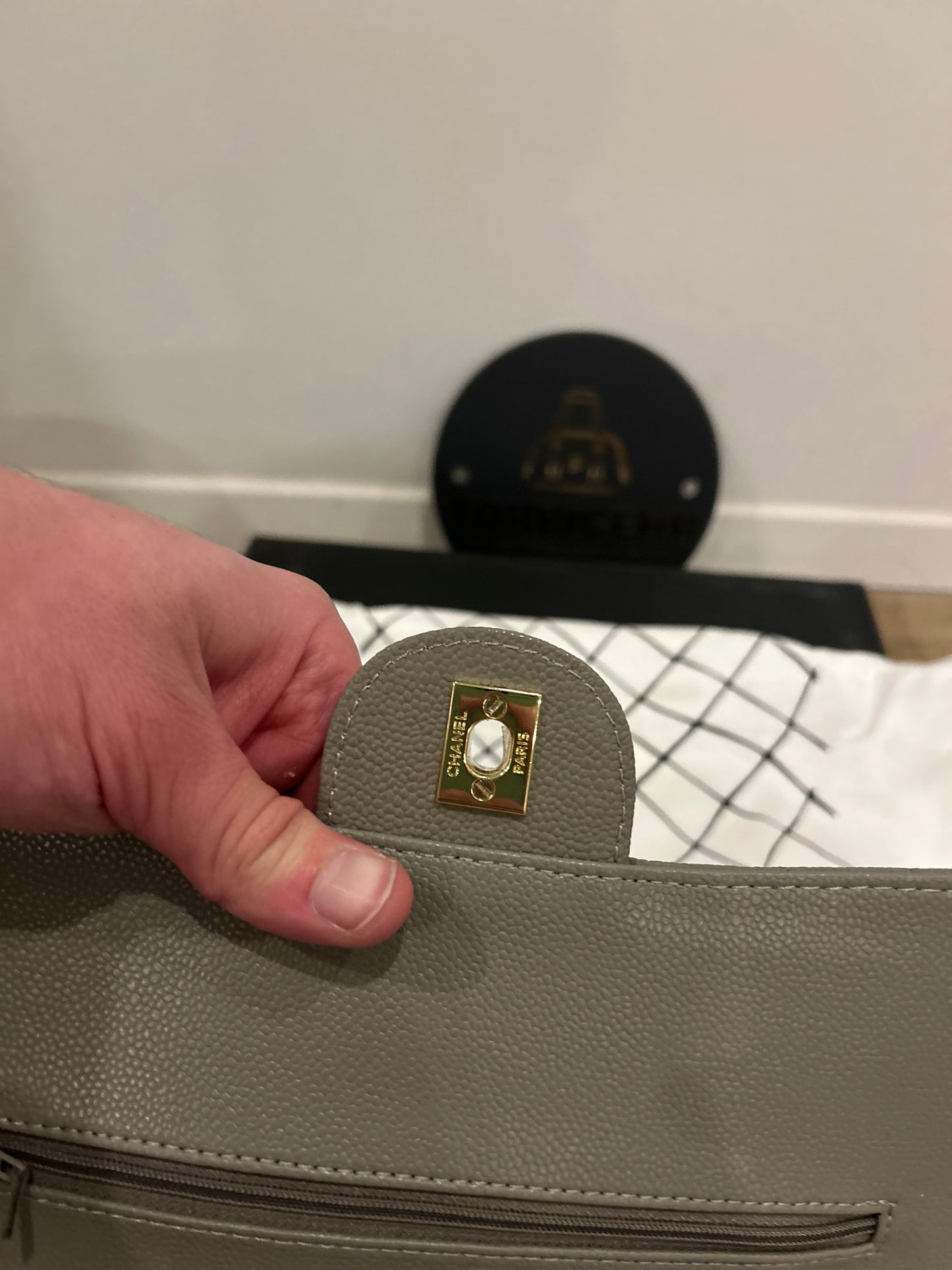 Chanel (odmah dostupno)