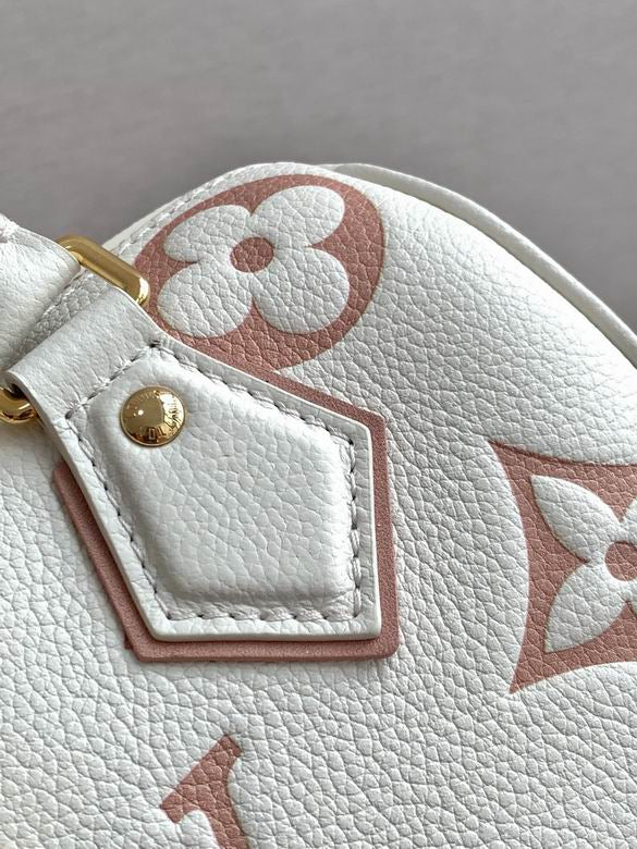 Louis Vuitton Speedy