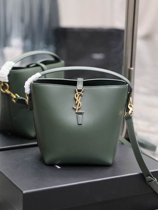 Saint Laurent