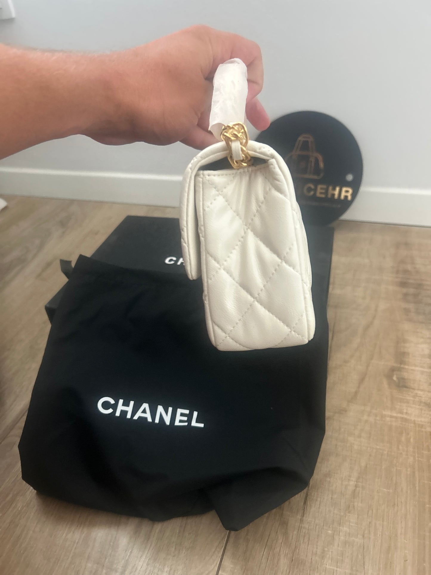 Chanel (odmah dostupno)