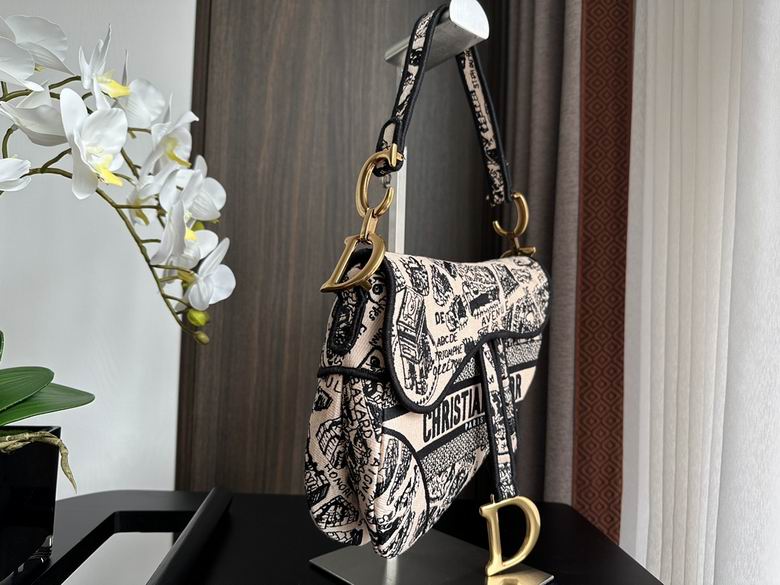 Dior Saddle