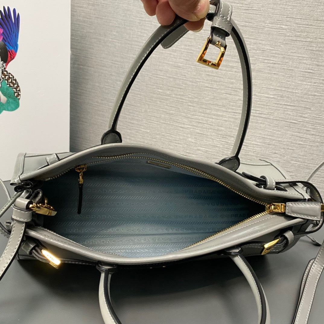 Prada Bonnie