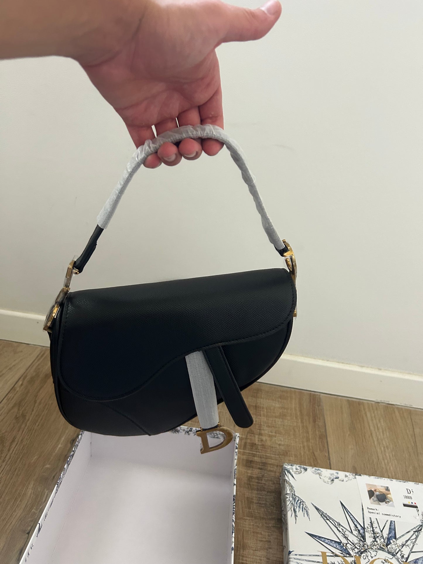 Dior Saddle (odmah dostupno)