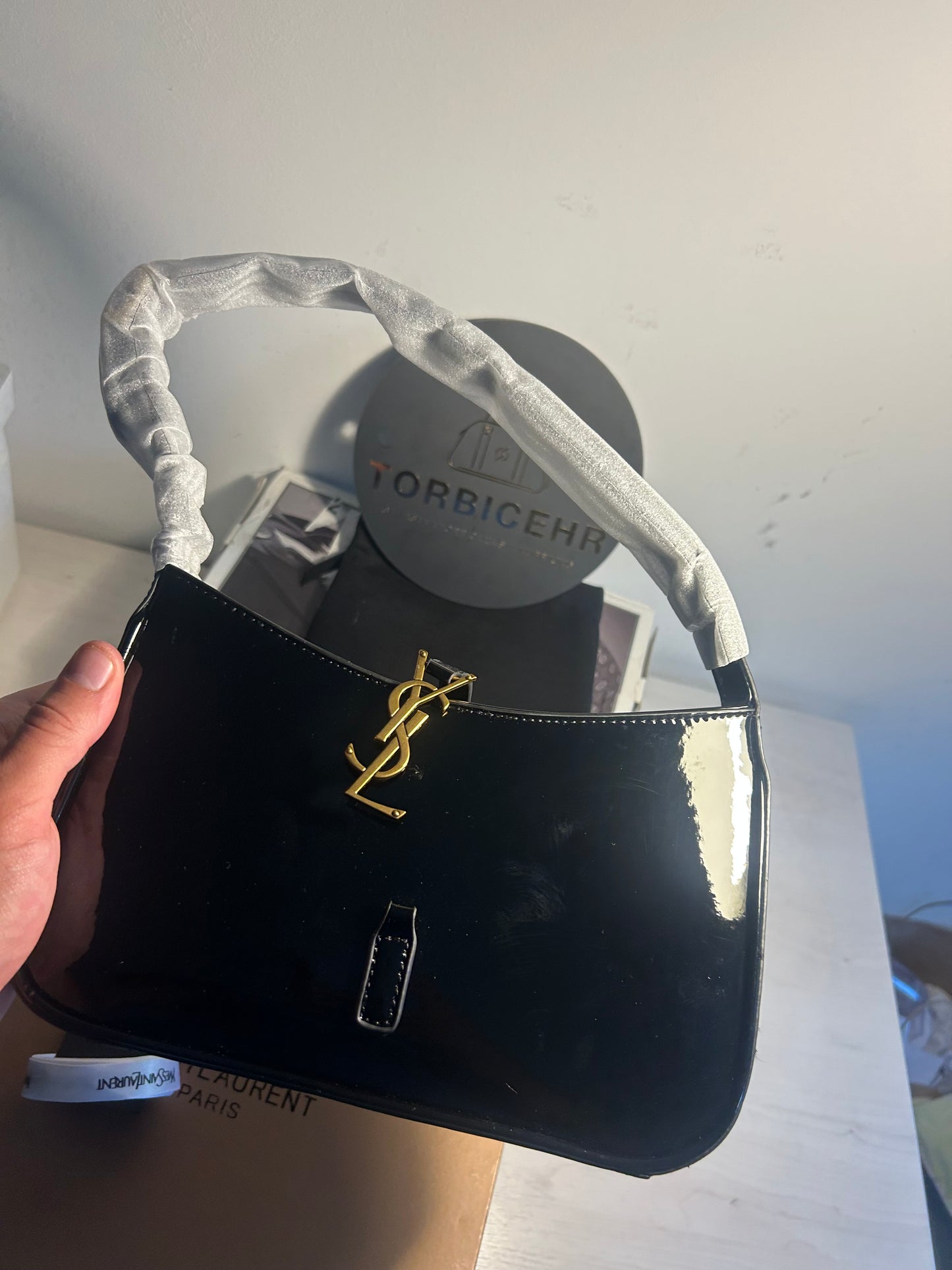 Yves Saint Laurent (odmah dostupno)