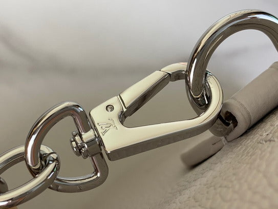 Louis Vuitton Speedy