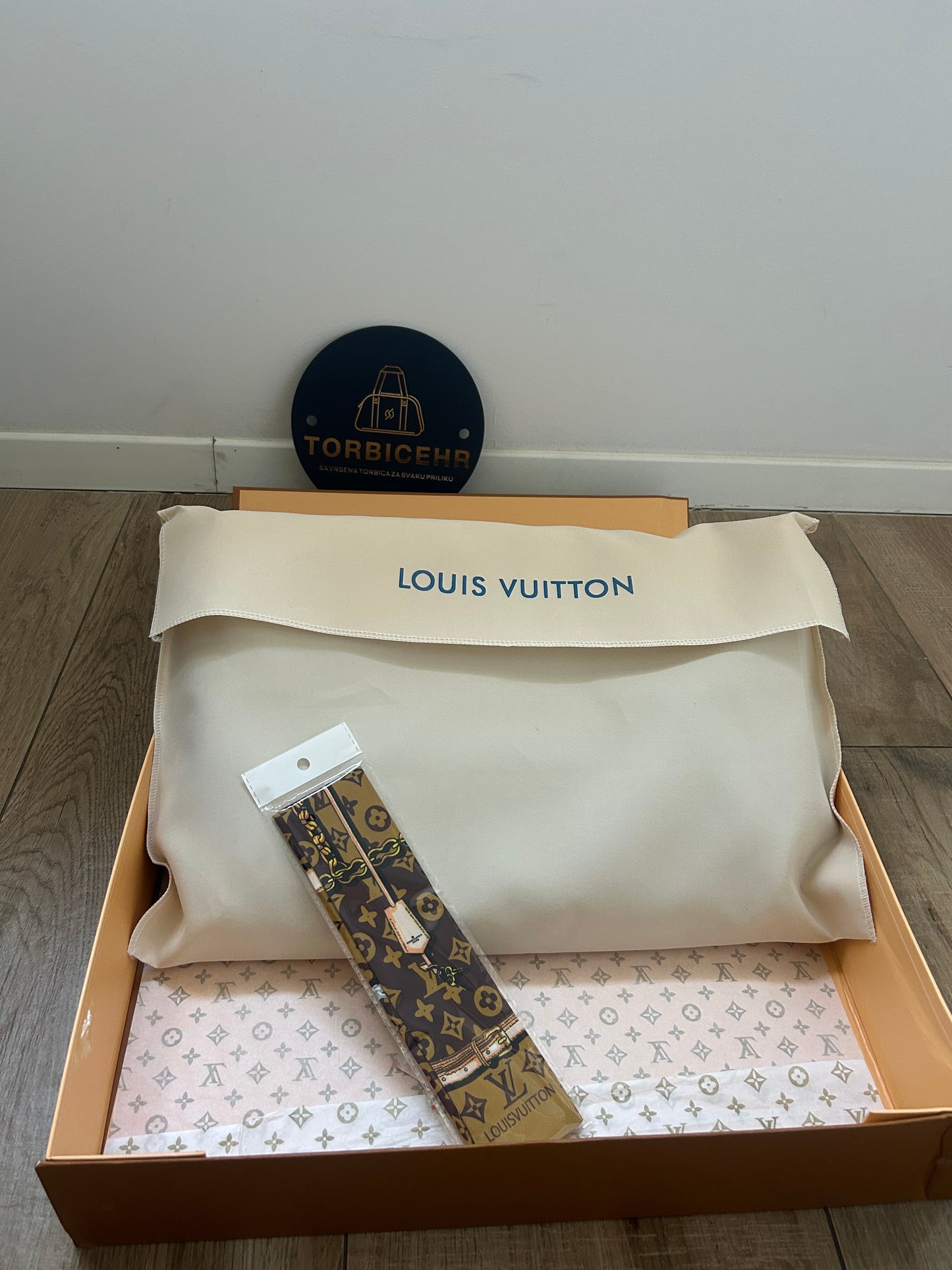 Louis Vuitton Neverfull (odmah dostupno)
