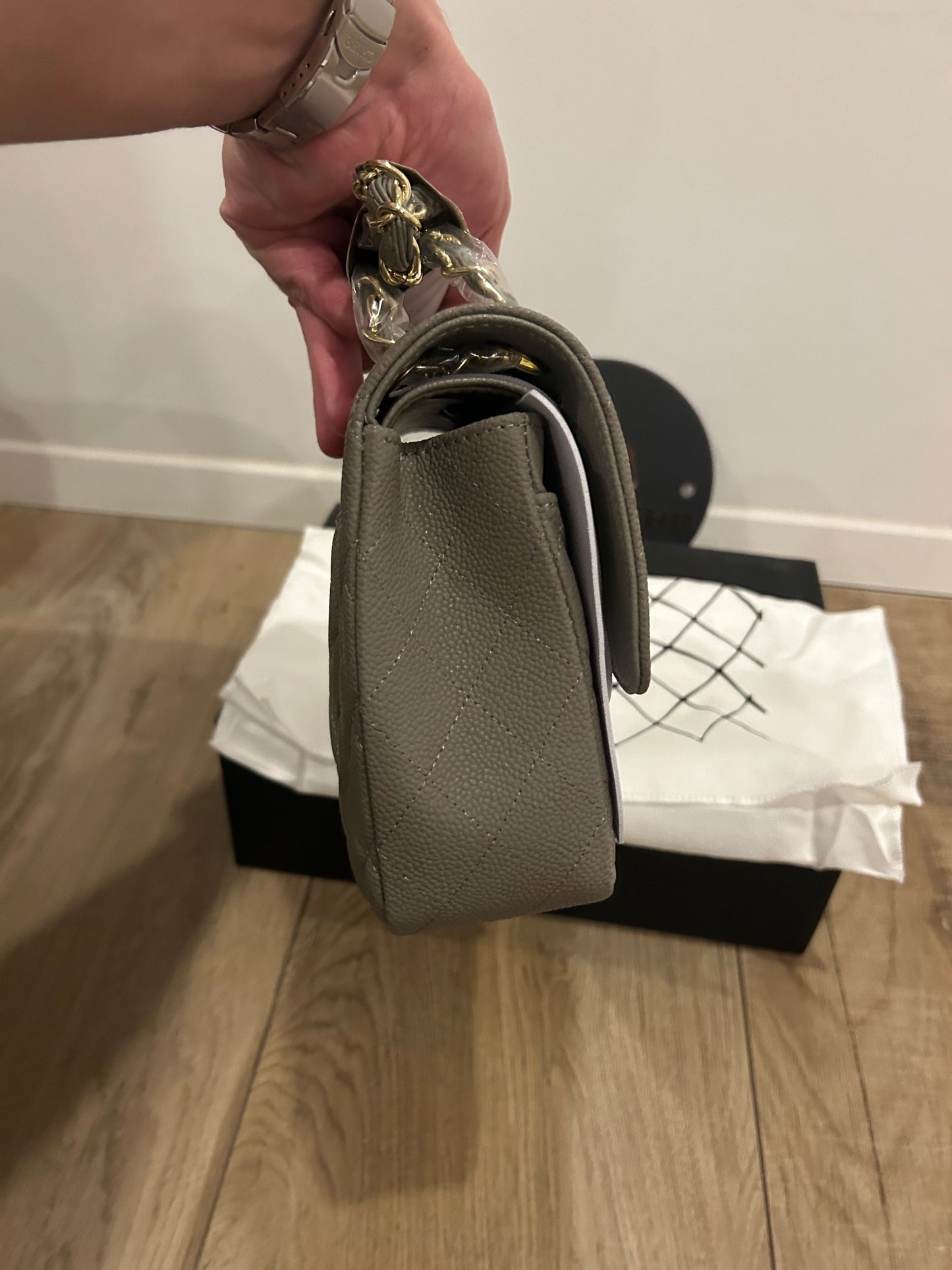 Chanel (odmah dostupno)