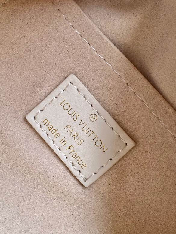 Louis Vuitton Speedy