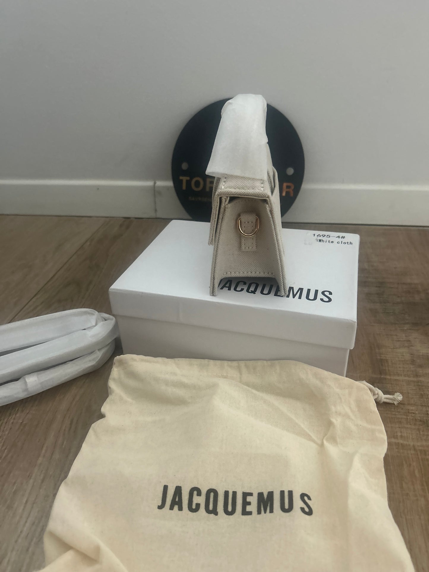 Jacquemus (odmah dostupno)