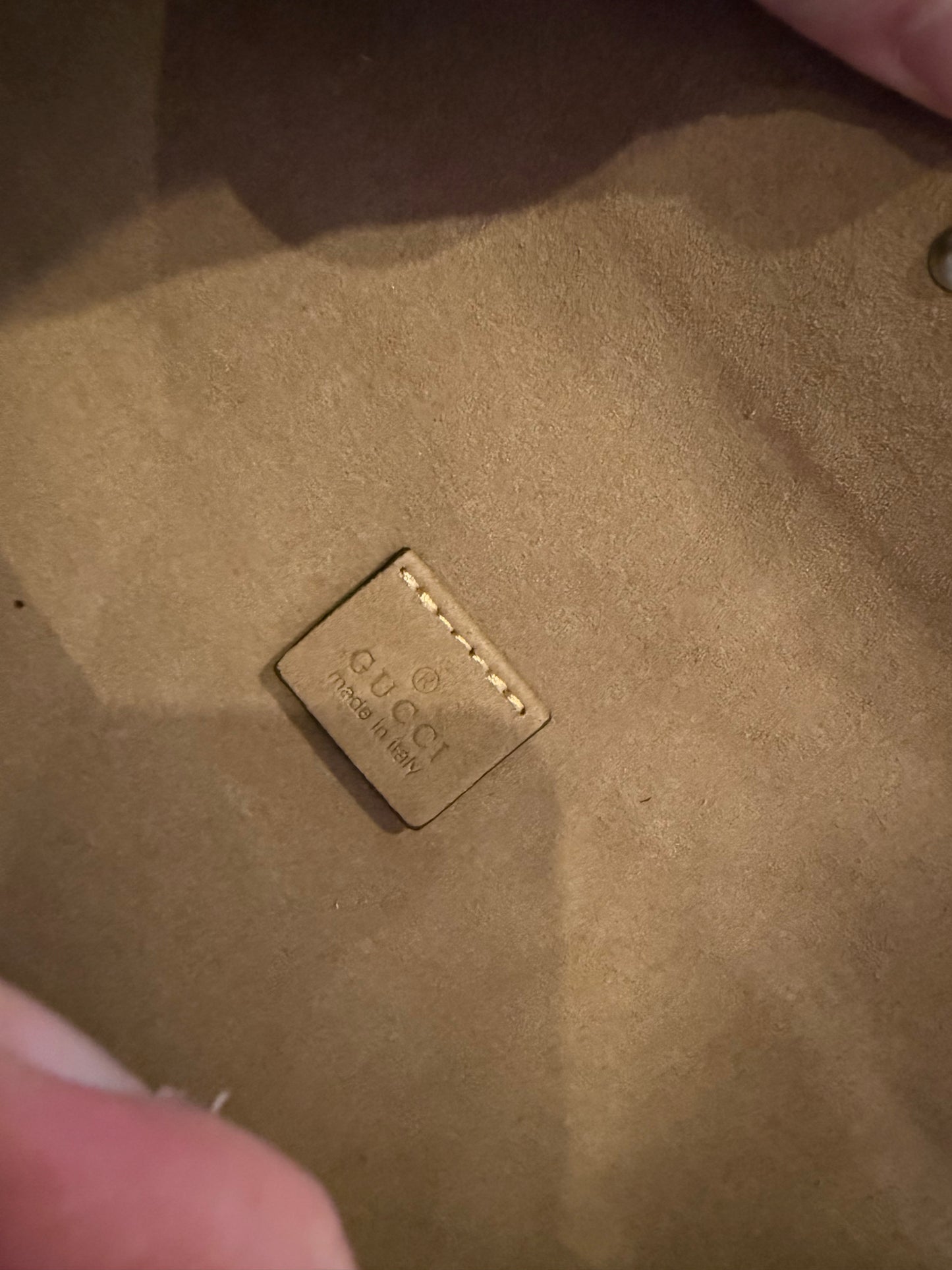 Gucci (odmah dostupno)