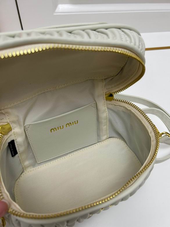 Miu miu Make-up