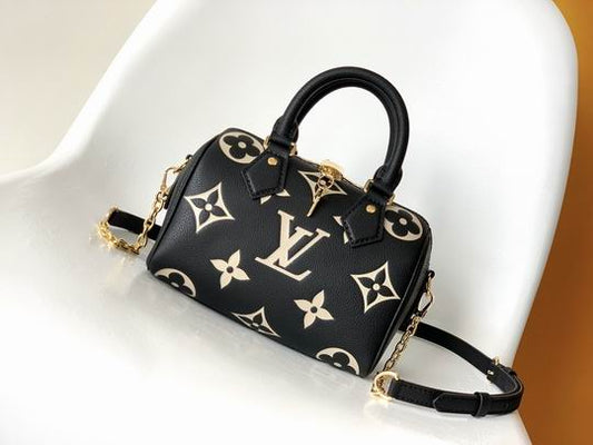 Louis Vuitton Speedy