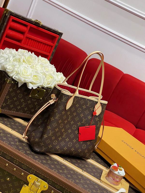 Louis Vuitton Neverfull